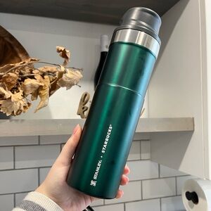 Starbucks x Stanley Emerald Thermos 20oz
